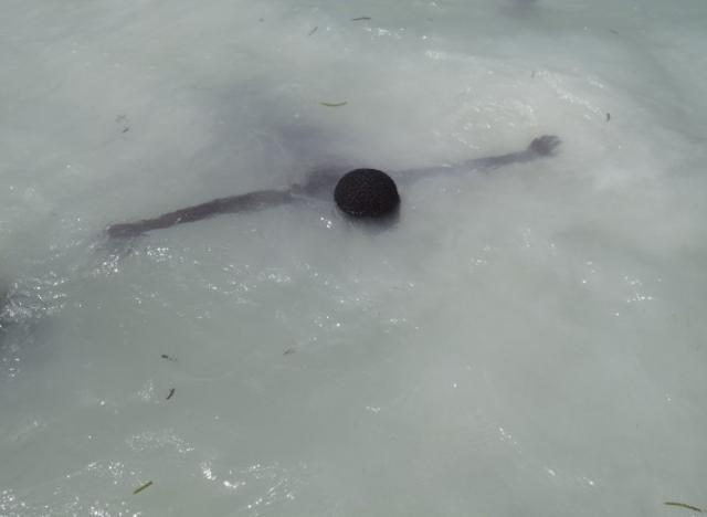 Nungwi (Parasomnia), 2011