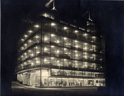 Het Glaspaleis op de avond van de opening, 1 juni 1935, foto Stadsarchief Heerlen, Archief SCHUNCK*