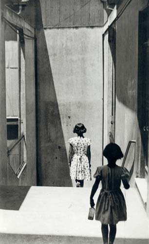 ©Sergio Larrain: Valparaíso, Chile, 1957