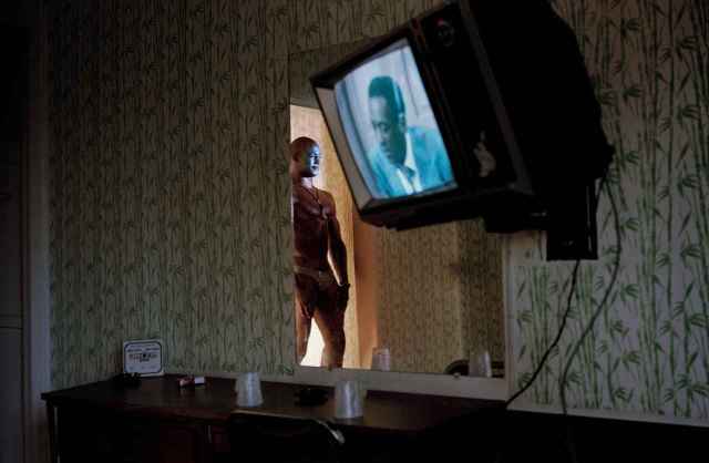 Philip-Lorca diCorcia , Gerald Hughes (a.k.a. Savage Fantasy); about 25 years old; Southern California; $50, 1990-92 © Philip-Lorca diCorcia / David Zwirner, New York/London