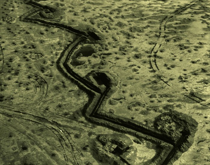 Sophie Ristelhueber: Fait, 1992