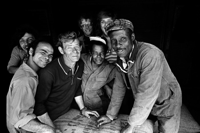 Dokwerkers Amsterdams Havenbedrijf (1975) © Cor Jaring (Stadsarchief)